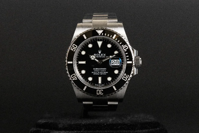 Mechanical Watches with Hand-Winding MechanismRolex<br>126610LN Submariner