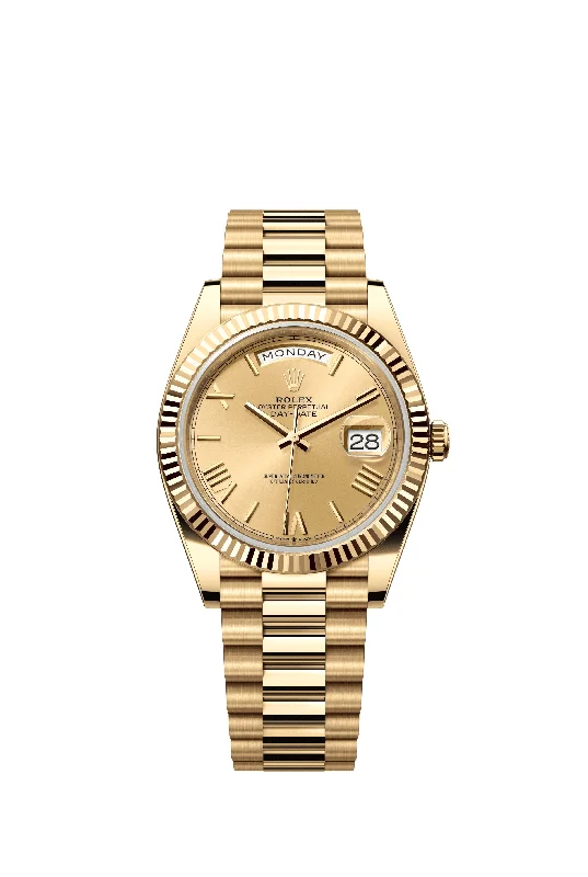 Traveler’s Watches with World Time FunctionRolex Day-Date 40 mm 228238-006 President Fluted Champagne Dial