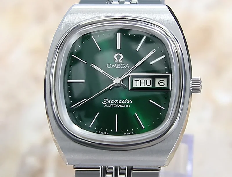 Watches with Glossy Finish Cases for a Shiny AppealOmega Seamaster 36mm Men's Watch - Green Dial