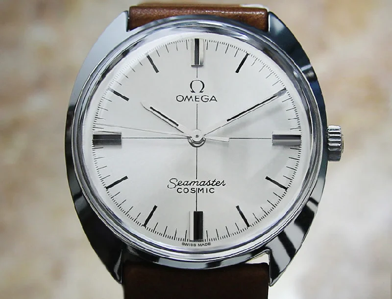 Luxury Quartz Watches with High-End MovementsOmega Seamaster Cosmic Men's Watch - Silver Dial